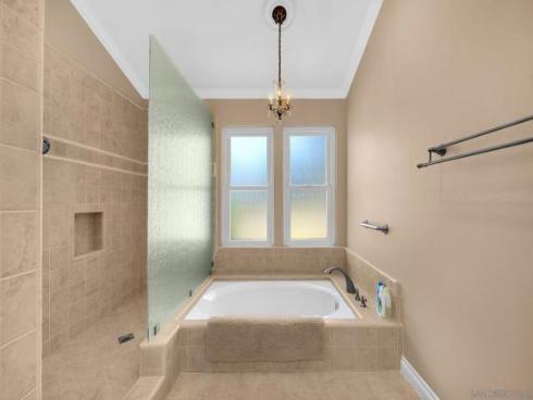 40  Brena  , Irvine, CA