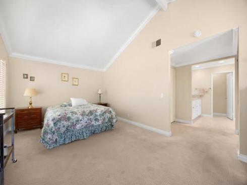 40  Brena  , Irvine, CA