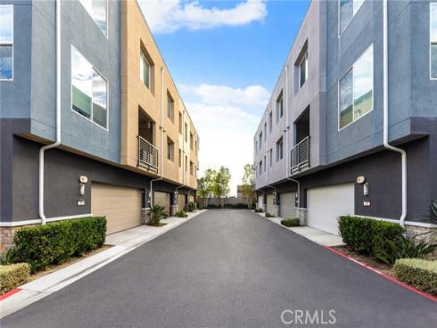 249  Steely  , Irvine, CA