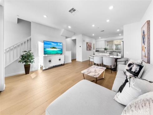 249  Steely  , Irvine, CA