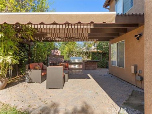 16  Arizona  , Irvine, CA