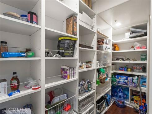 16  Arizona  , Irvine, CA