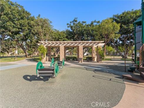 16  Arizona  , Irvine, CA