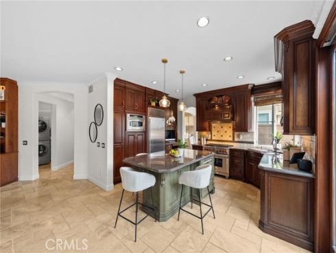 48  Parkcrest  , Irvine, CA