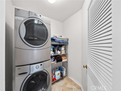 48  Parkcrest  , Irvine, CA