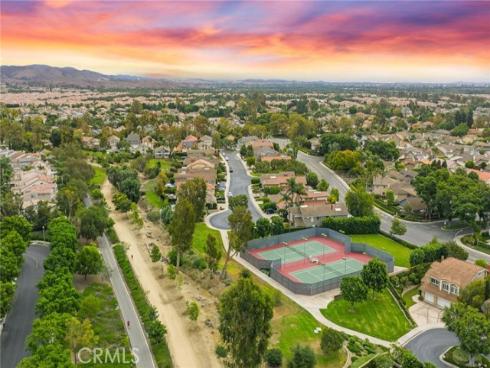 48  Parkcrest  , Irvine, CA