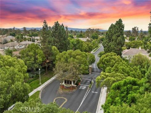 48  Parkcrest  , Irvine, CA