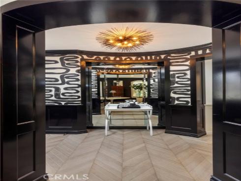 8  Upland  , Irvine, CA