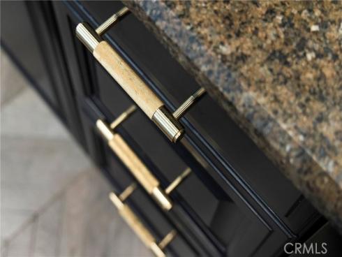 8  Upland  , Irvine, CA