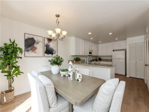 28  Exeter  19 , Irvine, CA