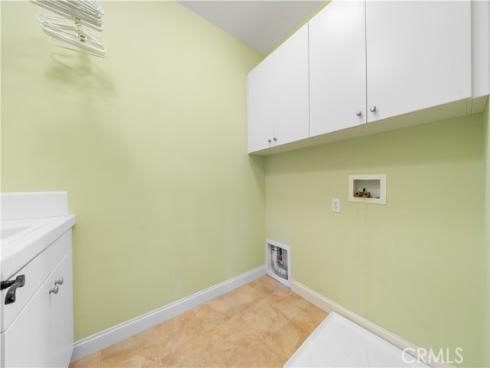 34  Upperbend  , Irvine, CA