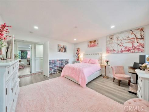 5151  Walnut Ave.  34 , Irvine, CA