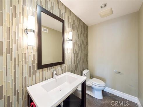 111  Hillcrest  , Irvine, CA