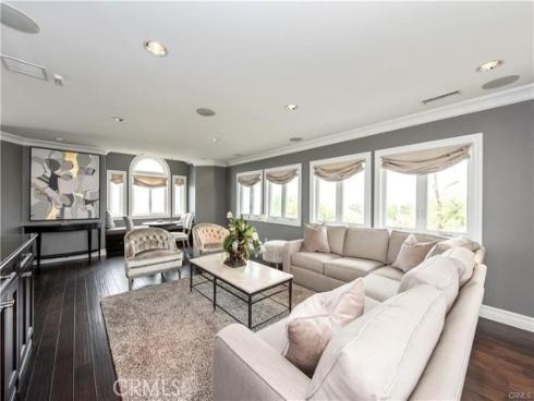 111  Hillcrest  , Irvine, CA