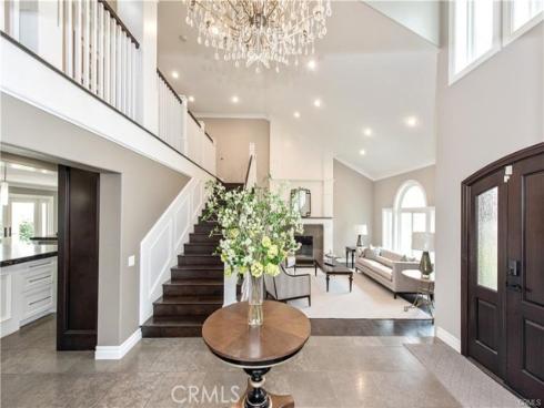 111  Hillcrest  , Irvine, CA