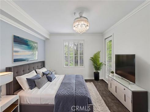 2243  Martin  107 , Irvine, CA