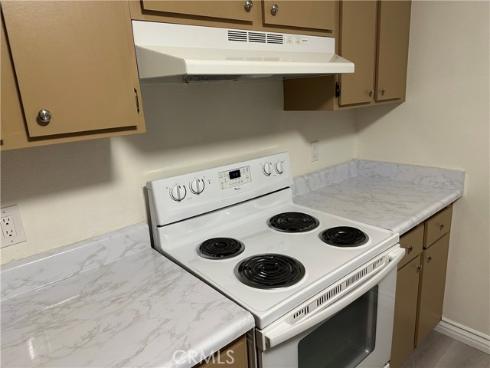 276  Streamwood  , Irvine, CA