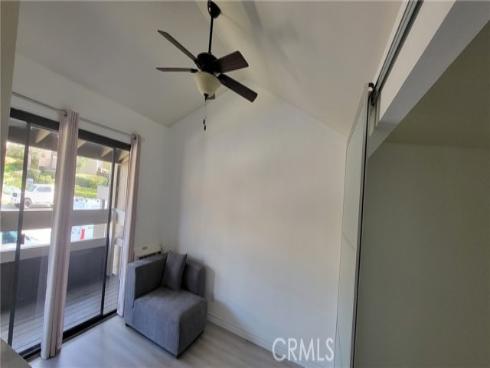 276  Streamwood  , Irvine, CA