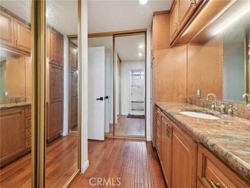 17  Weepingwood  , Irvine, CA