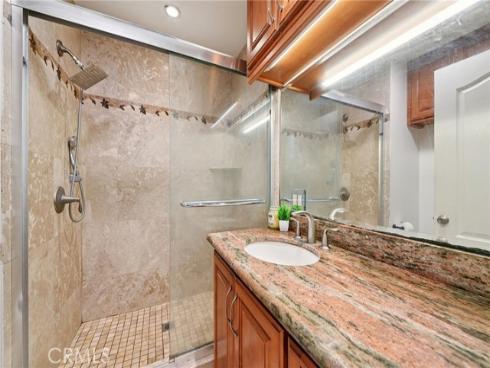 17  Weepingwood  , Irvine, CA