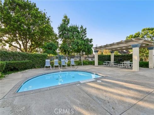 17  Weepingwood  , Irvine, CA