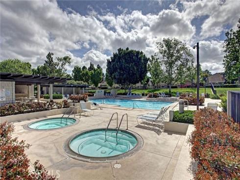 17  Weepingwood  , Irvine, CA