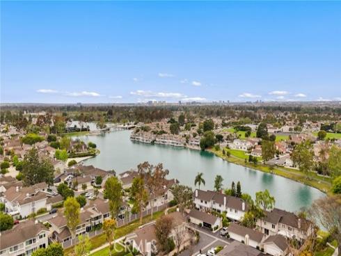 17  Weepingwood  , Irvine, CA