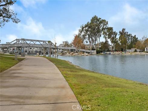 17  Weepingwood  , Irvine, CA