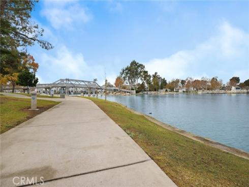 17  Weepingwood  , Irvine, CA