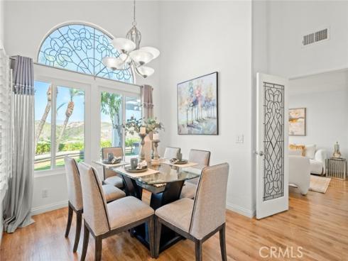 27  Sarena  38 , Irvine, CA