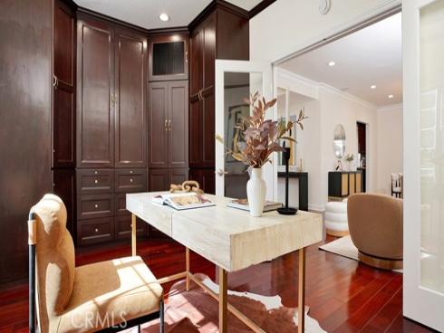 11  Burke  , Irvine, CA