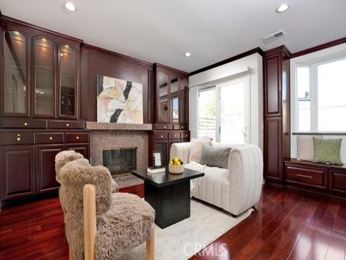 11  Burke  , Irvine, CA