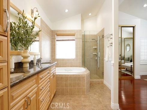 11  Burke  , Irvine, CA