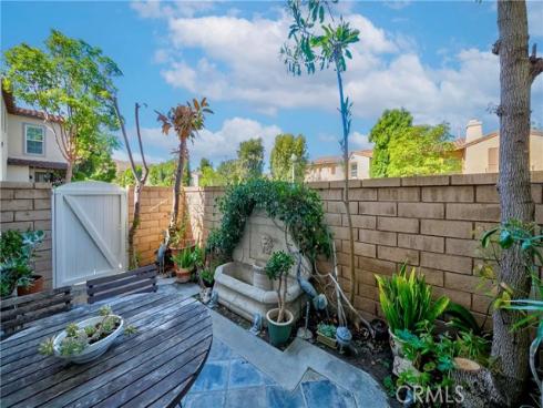 67  Canopy  , Irvine, CA