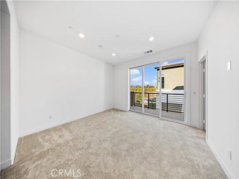 118  Abacus  , Irvine, CA