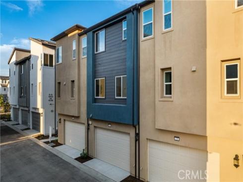 118  Abacus  , Irvine, CA