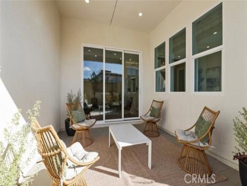 409  Clipper  , Irvine, CA