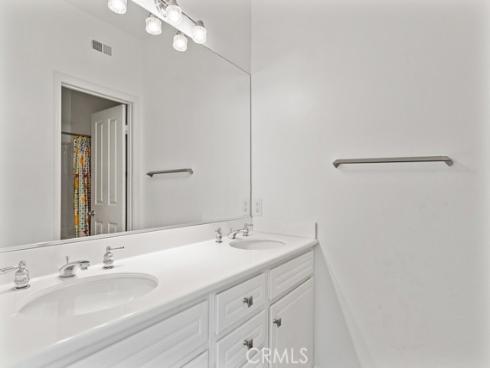 800  Solvay Aisle  , Irvine, CA