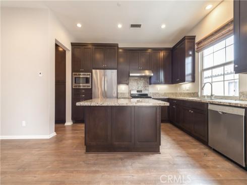 81  Strawberry  , Irvine, CA