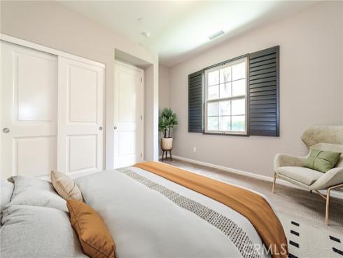 81  Strawberry  , Irvine, CA