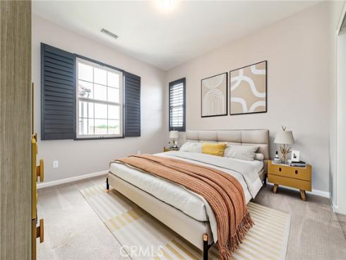 81  Strawberry  , Irvine, CA