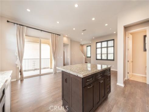 81  Strawberry  , Irvine, CA