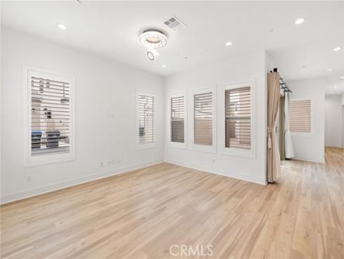 1131  Cadence  , Irvine, CA