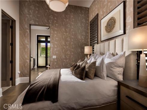 553  Peninsula  , Irvine, CA