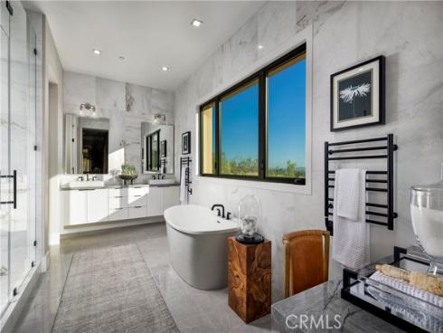 557  Peninsula  , Irvine, CA