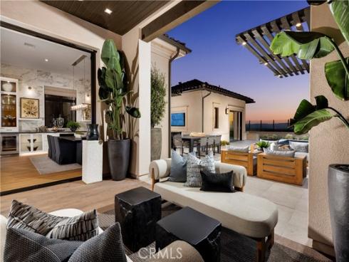 557  Peninsula  , Irvine, CA