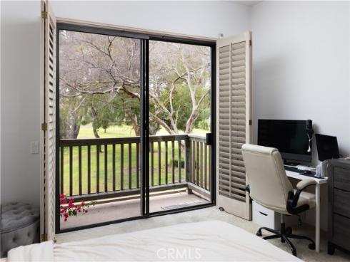 9  Flores  , Irvine, CA