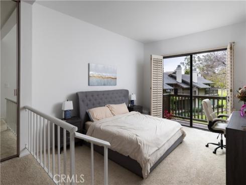 9  Flores  , Irvine, CA