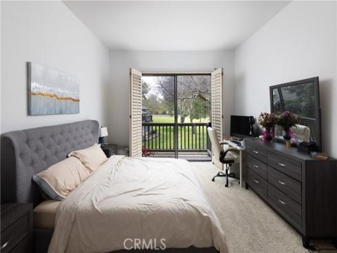 9  Flores  , Irvine, CA