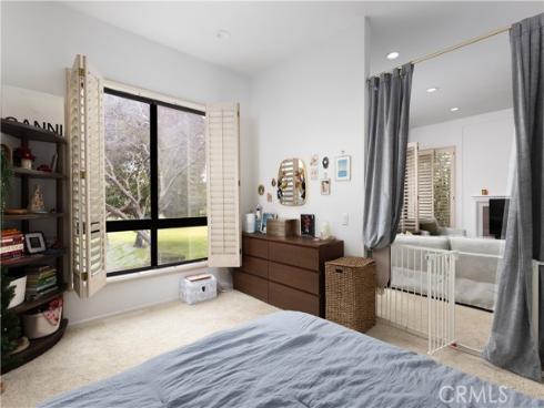 9  Flores  , Irvine, CA